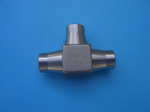 對焊三通
